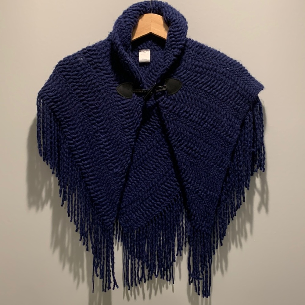 Toddler’s Fringe Shawl Size 2/3 T
